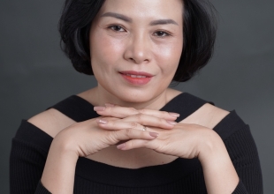 Emy Nội Y 